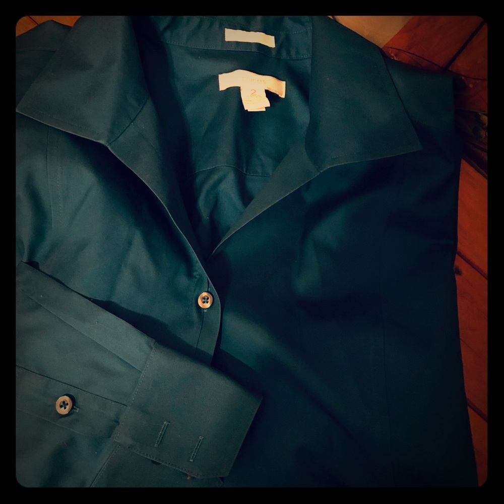 Iron free stretch Chico’s blouse